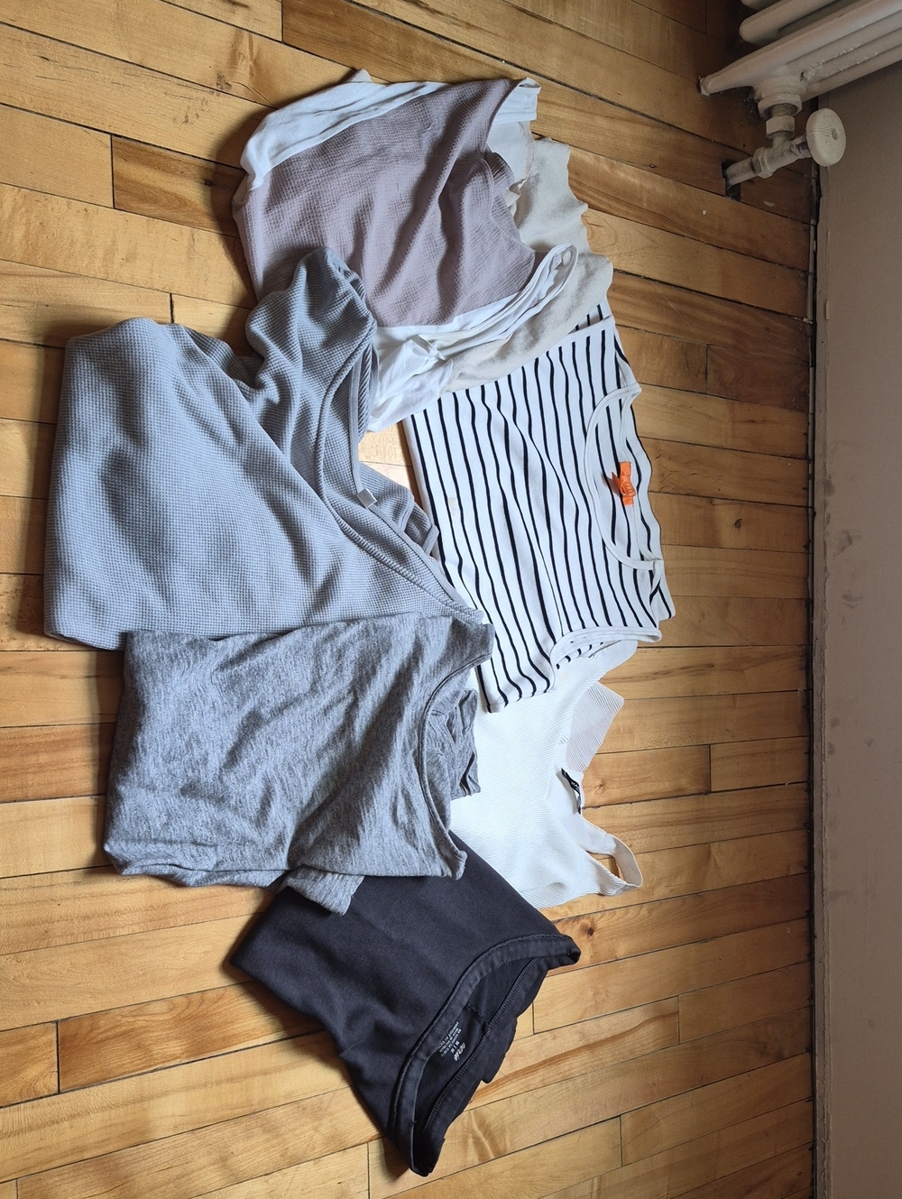 Woman's Lot Of 7 Tank Top Mix Brand